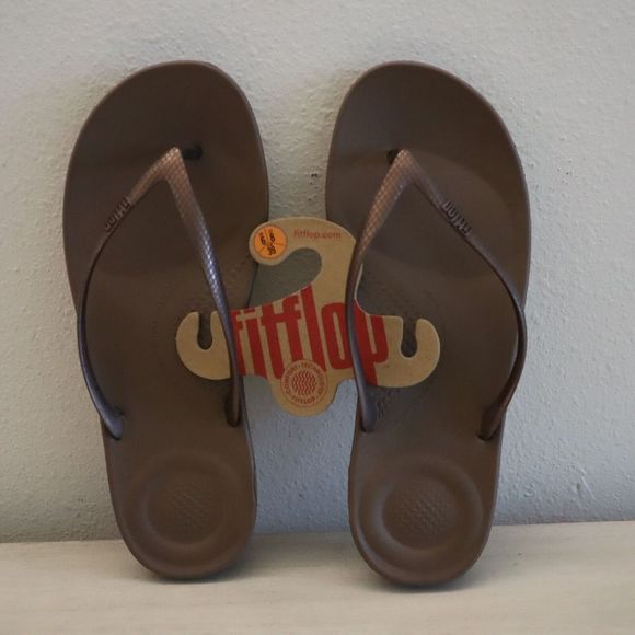 FitFlop E54-012-060 Women’s 8 Bronze Brown iQushion Ergonomic Flip-Flops Sandals - Picture 1 of 8